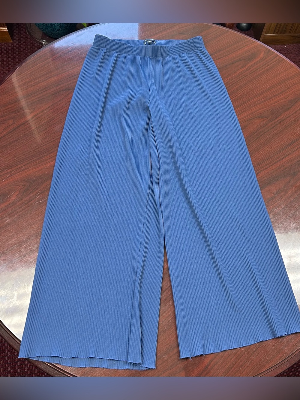 Ann Taylor Wide Leg Pleated Pants in Blue